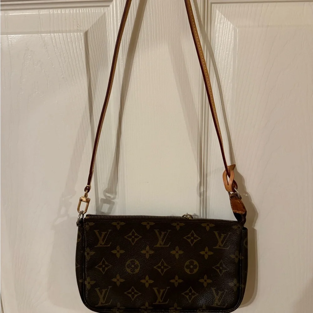 Louis Vuitton Dark Monogram Pochette Accessoires Purse - Picture 2 of 14
